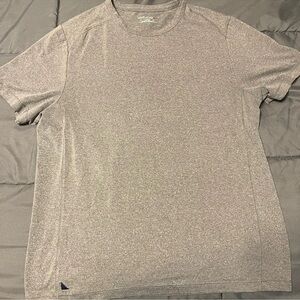 UNTUCKit Shirt Mens Large Gray Short Sleeve Tee Pullover Crew Neck Casual Adult